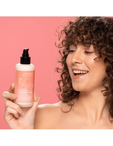FRESHLY CURLY VIBES DEFINING CREAM 200ML