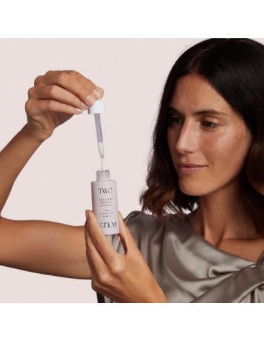 TWO POLES THE ULTRA LIFT SERUM...