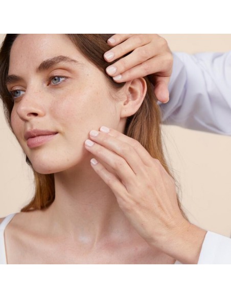 AVENE VITAMIN ACTIV CG SÉRUM LUMINOSIDAD CORRECTOR 30ML